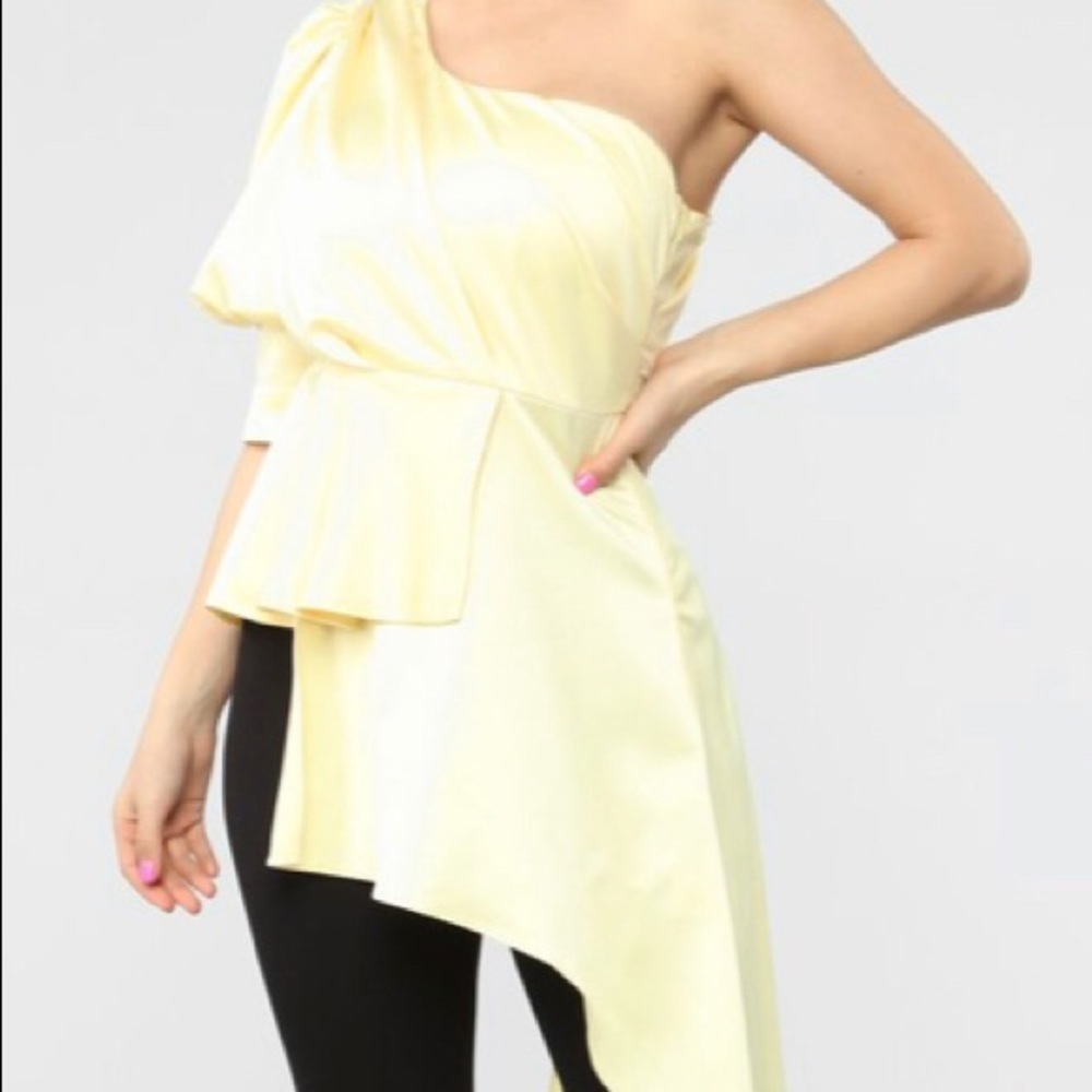 Fashion Nova Yellow Trendsetter Top